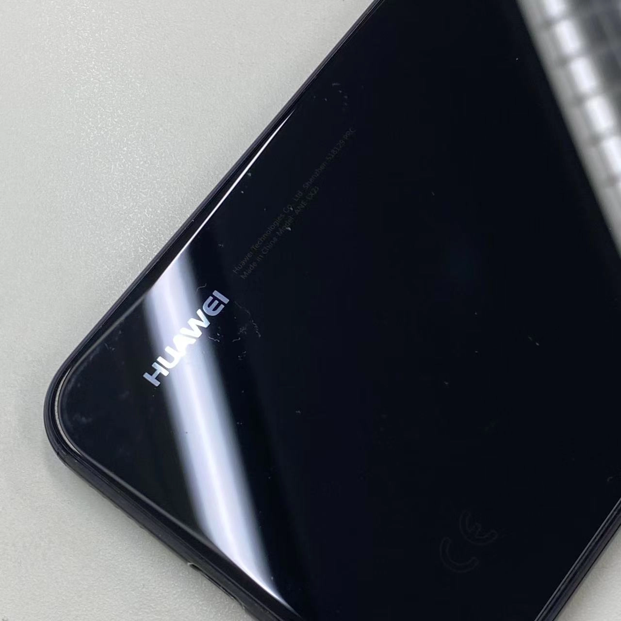 HUAWEI P20 lite 32GB ANE-LX2J AU版SIMフリー ミッドナイトブラック 訳あり品 au