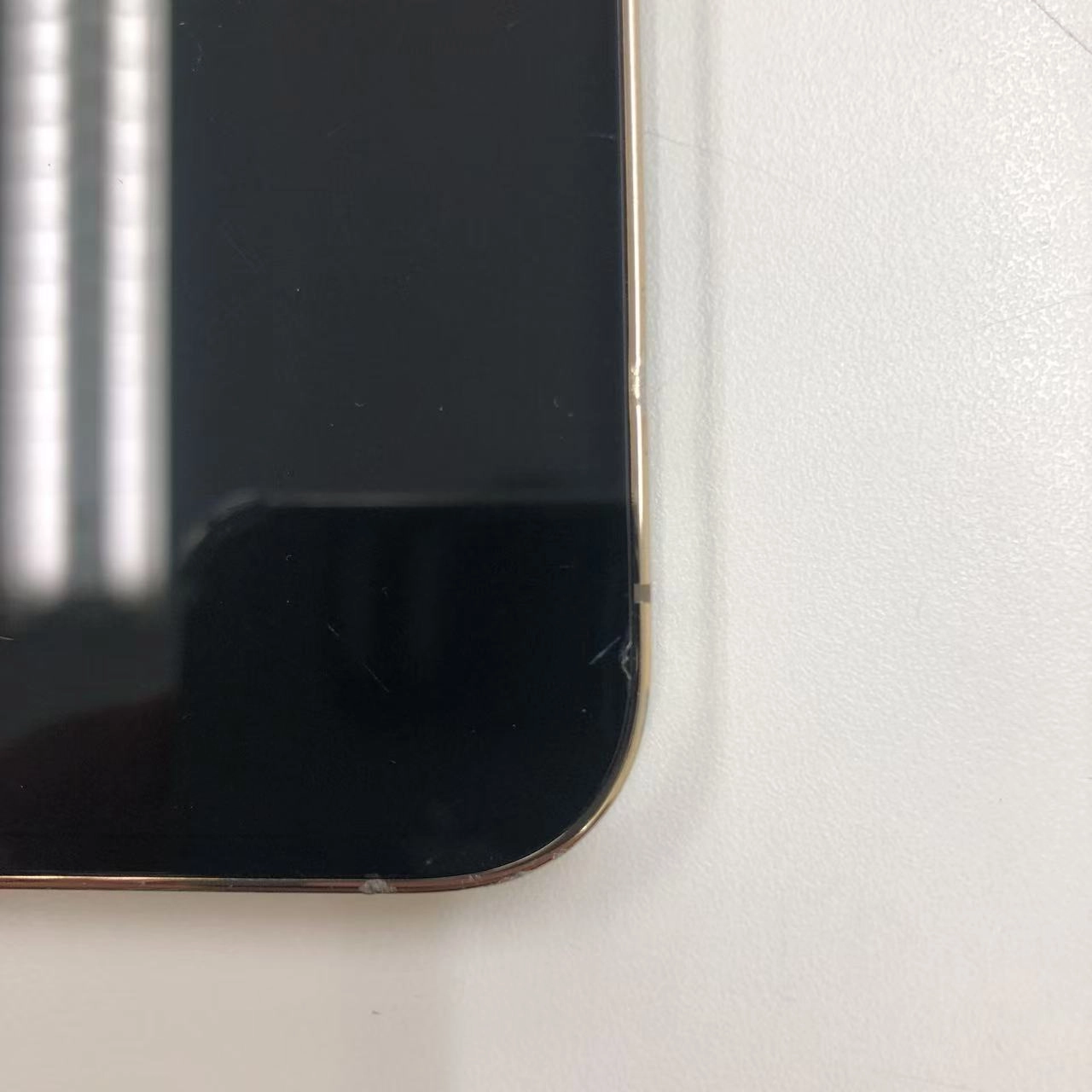 iPhone13 Pro Max 128GB ゴールド MLJ63J/A SoftBank版SIMフリー ジャンク品