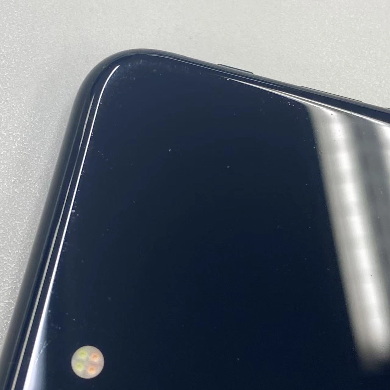 iPhoneSE 第3世代 128GB ミッドナイト MMYF3J/A docomo版SIMフリー 訳あり品