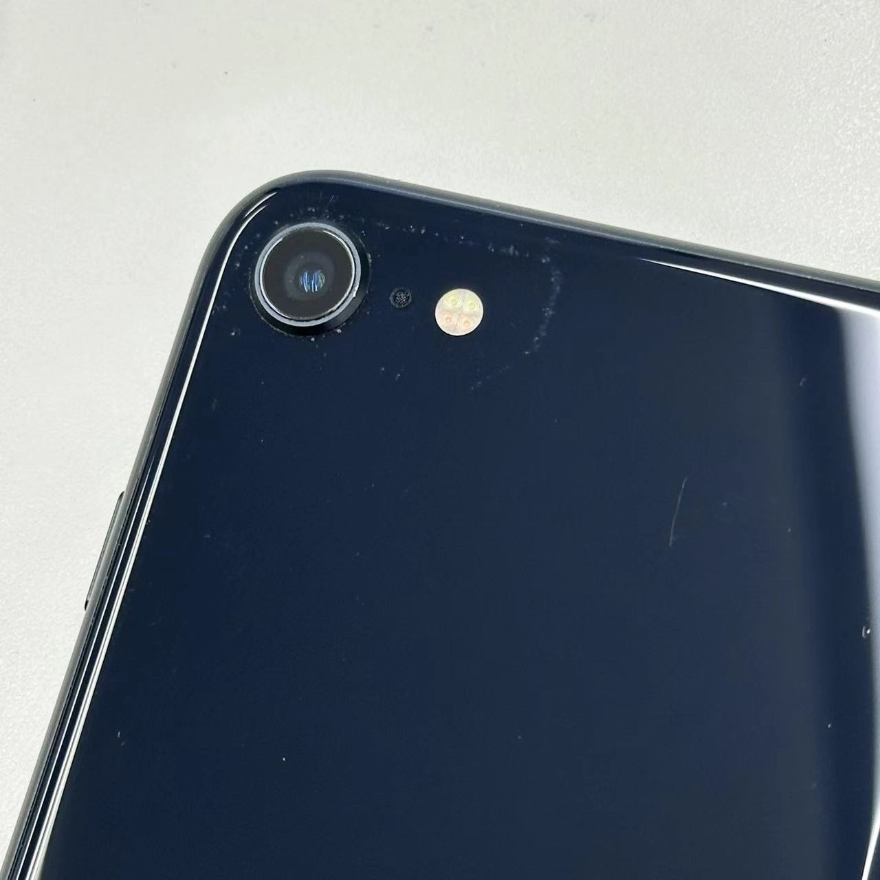 iPhoneSE 第3世代 64GB ミッドナイト MMYC3J/A SoftBank版SIMフリー 美品