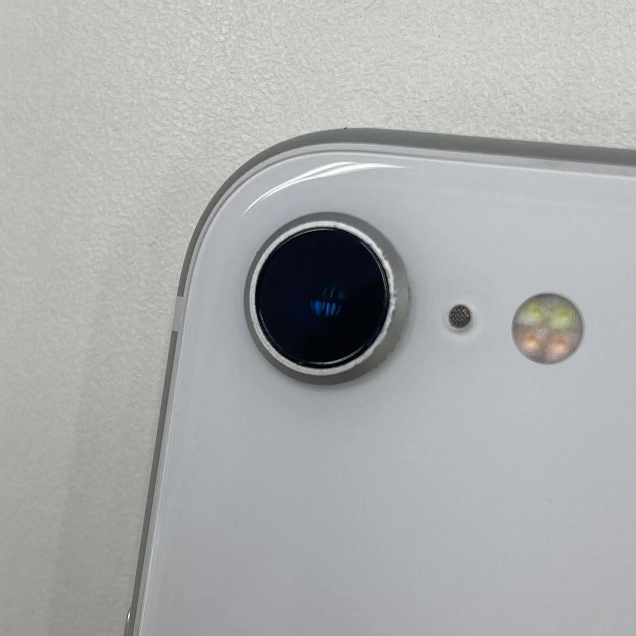 iPhoneSE 第2世代 256GB MXVU2J/A Apple版SIMフリー ホワイト