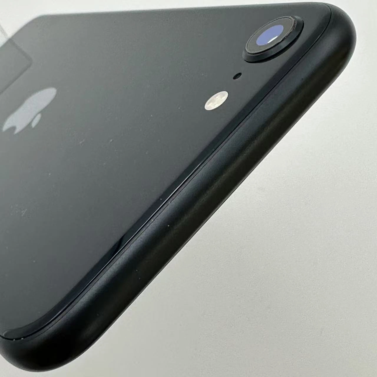 iPhoneSE 第3世代 64GB ミッドナイト MMYC3J/A SoftBank版SIMフリー