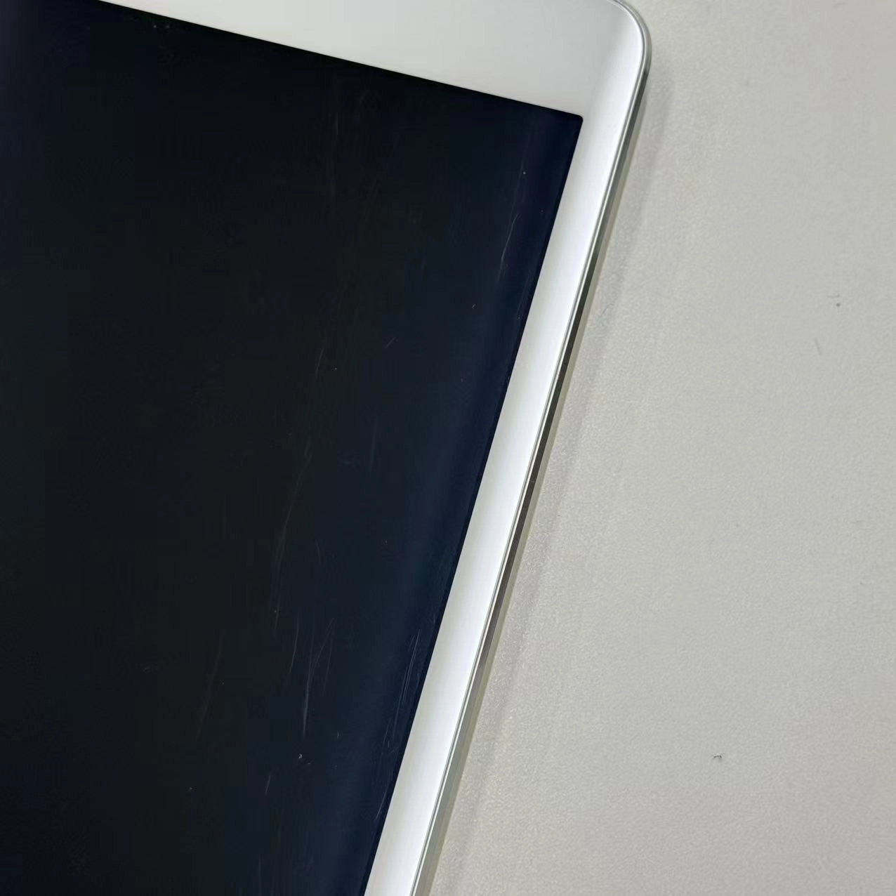 iPad mini 第2世代 Wi-Fiモデル 16GB シルバー ME279J/A ジャンク品