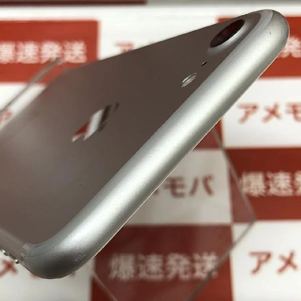 iPhone7 au版SIMフリー 32GB MNCF2J/A A1779 シルバー