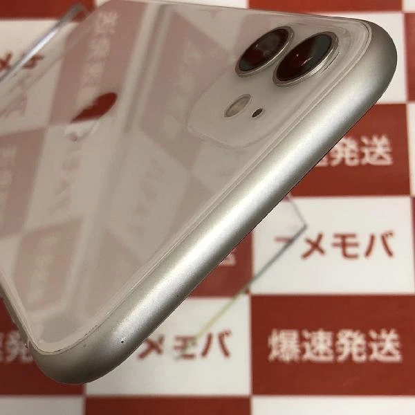 iPhone11 docomo版SIMフリー 128GB MWM22J/A A2221 ホワイト