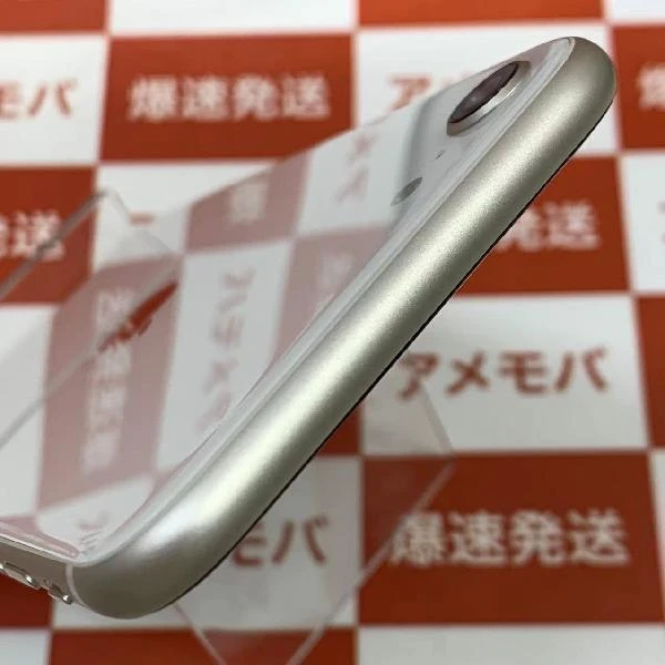 iPhoneSE 第3世代 docomo版SIMフリー 128GB MMYG3J/A A2782 新品同様
