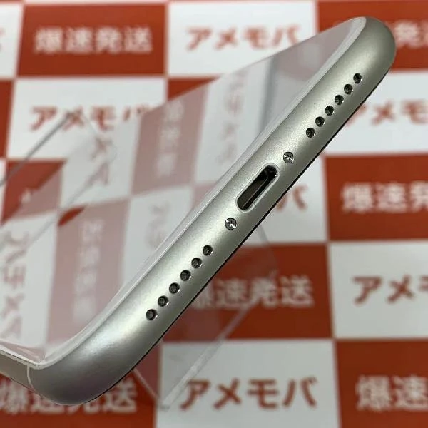 iPhone11 au版SIMフリー 64GB MWLU2J/A A2221 極美品 ホワイト
