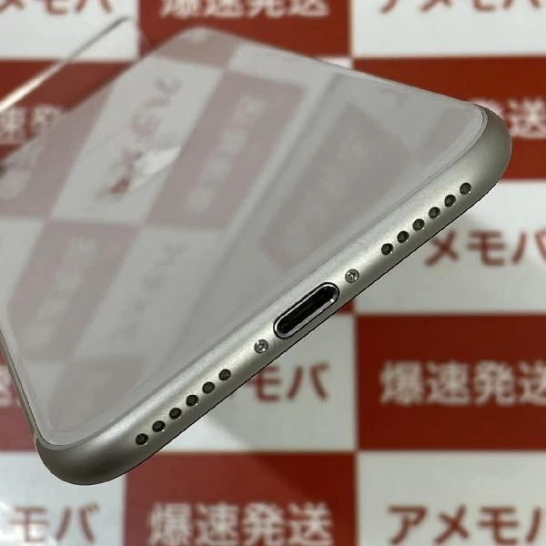 iPhoneSE 第3世代 docomo版SIMフリー 64GB MMYD3J/A A2782 美品