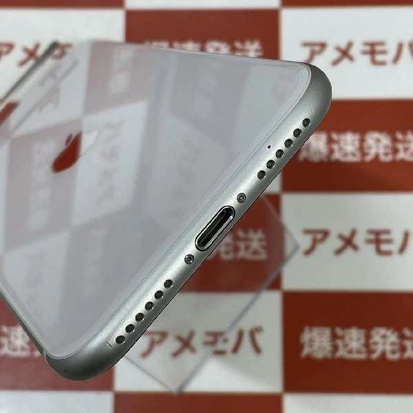 iPhoneSE 第2世代 docomo版SIMフリー 128GB MHGU3J/A A2296 美品 ホワイト