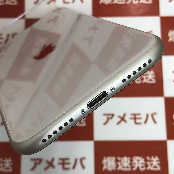 iPhoneSE 第3世代 au版SIMフリー 64GB MMYD3J/A A2782 極美品