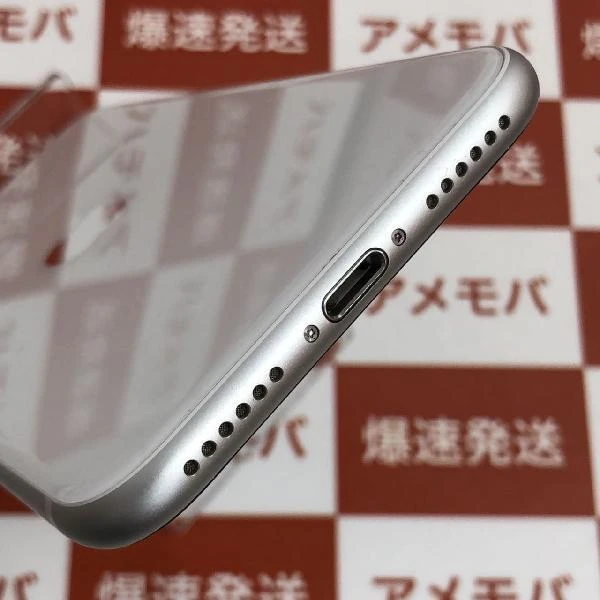 iPhoneSE 第2世代 au版SIMフリー 128GB MWLT2J/A A2298 極美品 ホワイト