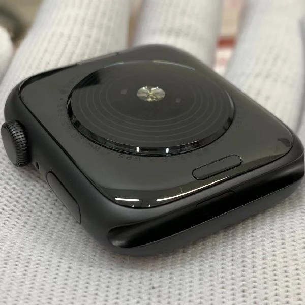 Apple Watch SE GPSモデル  44mm A2352