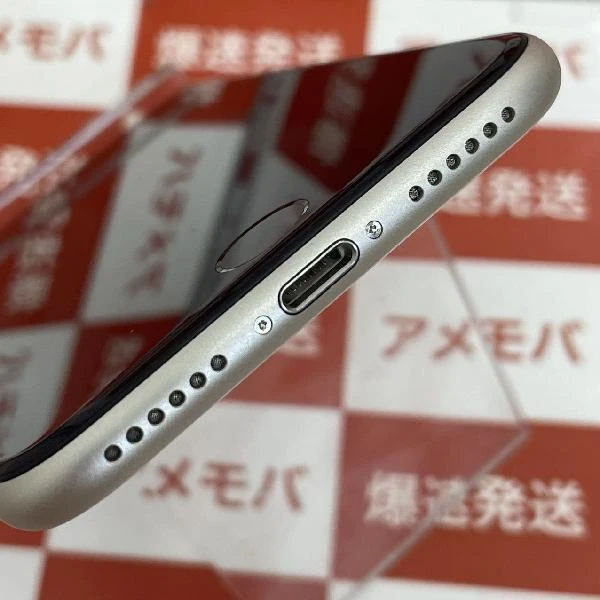 iPhoneSE 第3世代 SoftBank版SIMフリー 64GB MMYD3J/A A2782 極美品