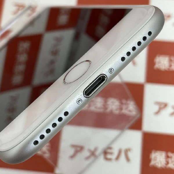 iPhone7 au版SIMフリー 32GB MNCF2J/A A1779 極美品 シルバー