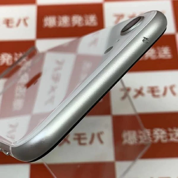 iPhoneSE 第2世代 SoftBank版SIMフリー 128GB MHGU3J/A A2296 ホワイト