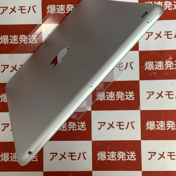 iPad 第8世代 Wi-Fiモデル 128GB MYLE2J/A A2270