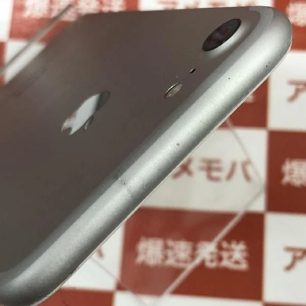 iPhone7 au版SIMフリー 32GB MNCF2J/A A1779 シルバー