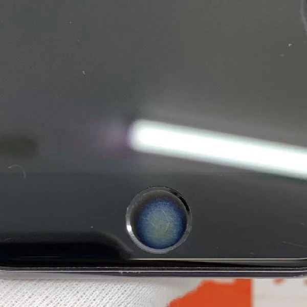 iPhone8 docomo版SIMフリー 64GB MQ782J/A A1906