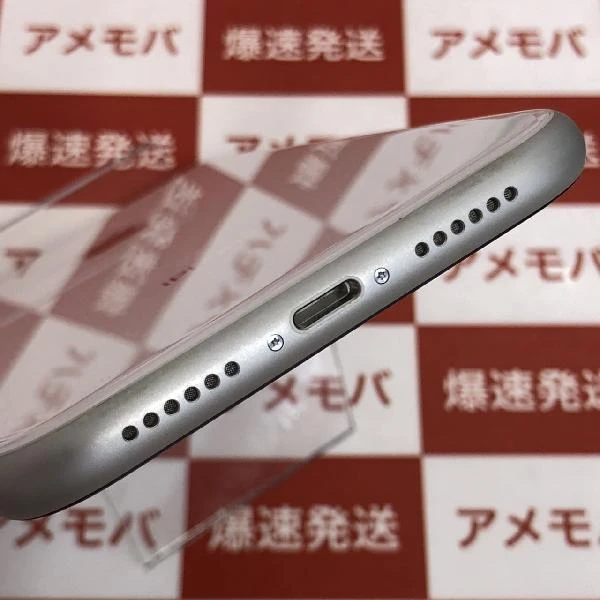 iPhoneXR docomo版SIMフリー 64GB MT032J/A A2106 極美品