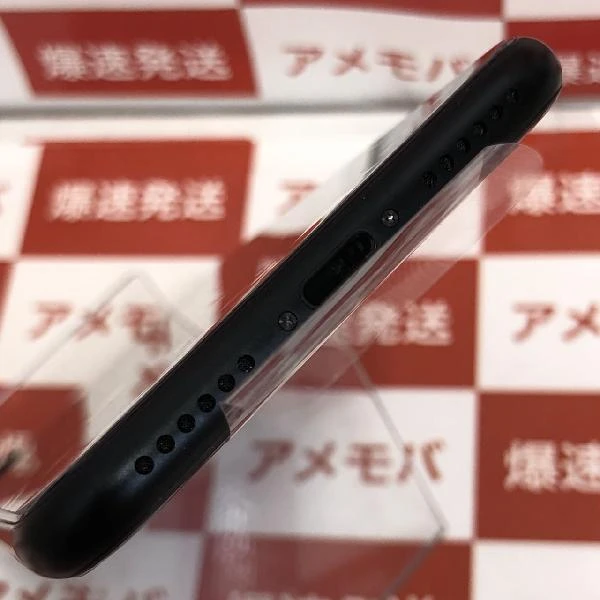 iPhoneSE 第3世代 au版SIMフリー 64GB MMYC3J/A A2782