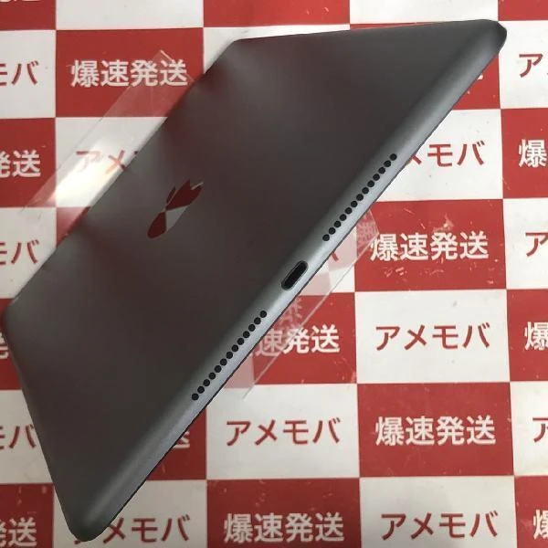 iPad 第8世代 Wi-Fiモデル 32GB MYL92J/A A2270 ほぼ新品