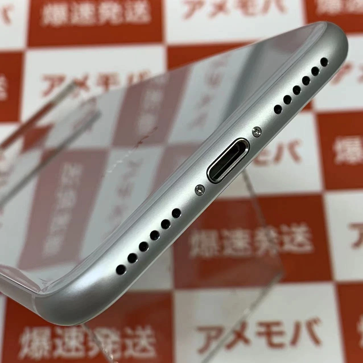 iPhone8 docomo版SIMフリー 64GB MQ792J/A A1906 美品