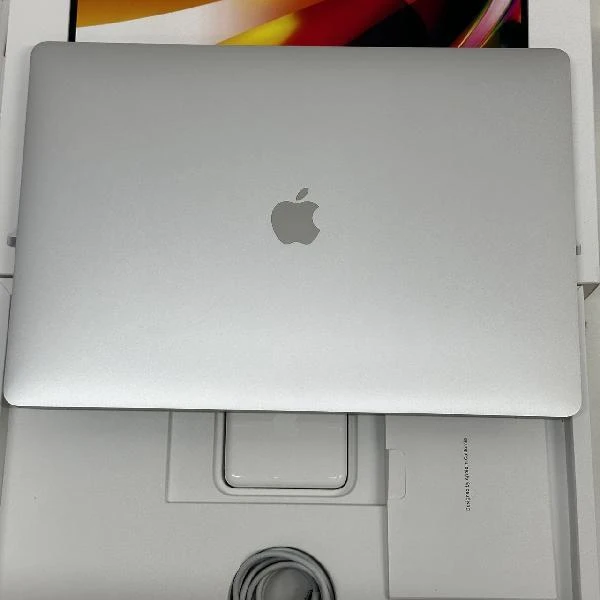 MacBook Pro 16インチ 2019  2.6GHz 6コア Intel Core i7 16GB 512GB MVVL2J/A 美品 シルバー