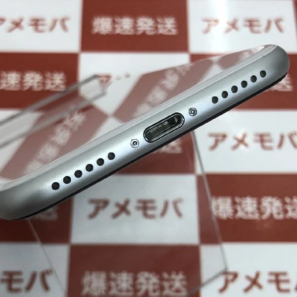 iPhoneSE 第2世代 Apple版SIMフリー 128GB MHGU3J/A A2296極美品 ホワイト