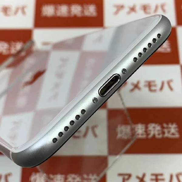 iPhoneSE 第2世代 docomo版SIMフリー 128GB MXD12J/A A2296 極美品 ホワイト