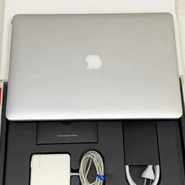 MacBook Pro Retina 15インチ Mid 2015  2.2GHz Intel Core i7 16GB 256GB MJLQ2J/A A1398 シルバー