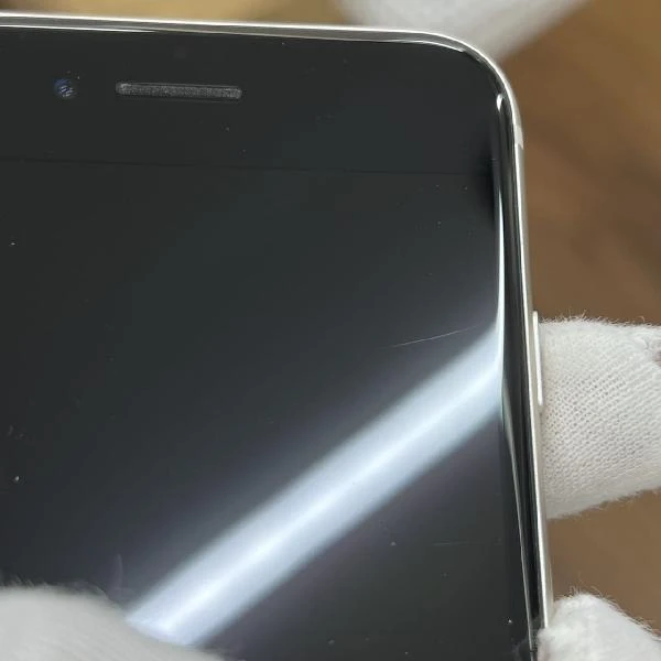 iPhoneSE 第3世代 Apple版SIMフリー 128GB MMYG3J/A A2782 美品