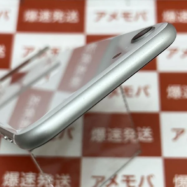 TU_iPhoneSE 第2世代 SoftBank版SIMフリー 64GB MHGQ3J/A A2296 ホワイト