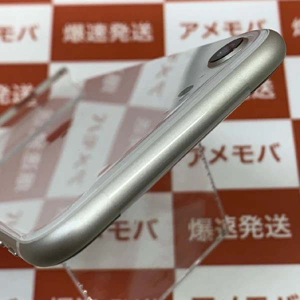 iPhoneSE 第3世代 SoftBank版SIMフリー 64GB MMYD3J/A A2782 未使用品