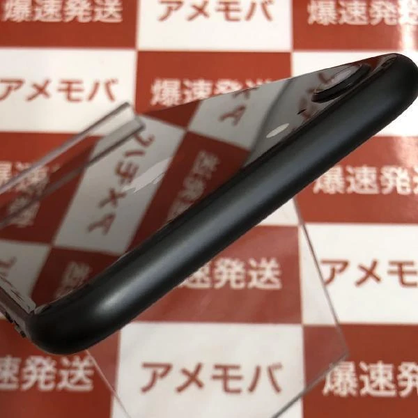 iPhoneSE 第3世代 docomo版SIMフリー 64GB MMYC3J/A A2782 極美品