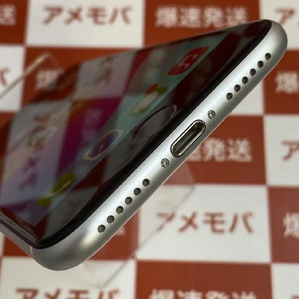 iPhoneSE 第2世代 docomo版SIMフリー 64GB MX9T2J/A A2296 極美品 ホワイト