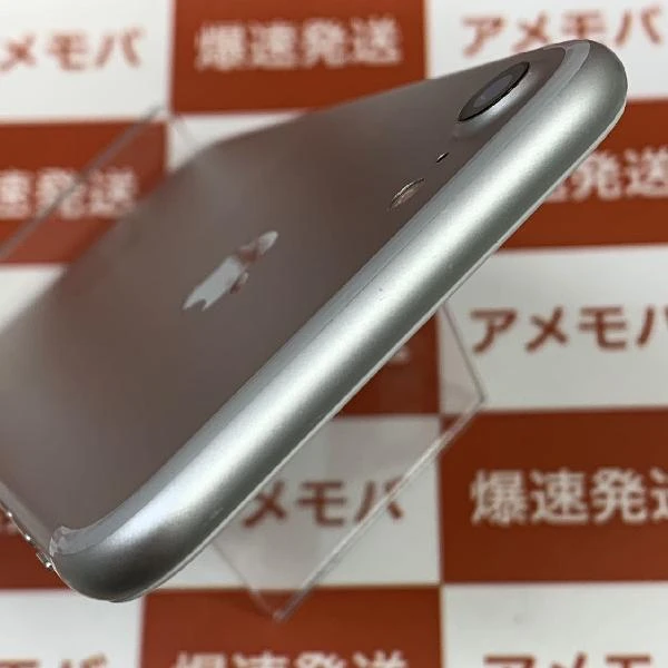 iPhone7 au版SIMフリー 32GB MNCF2J/A A1779 シルバー