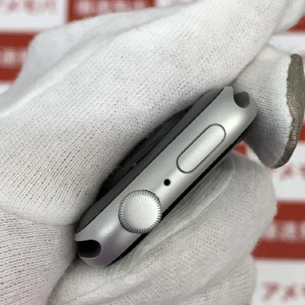 Apple Watch SE GPSモデル  44mm MKQ43KH/A A2352 極美品