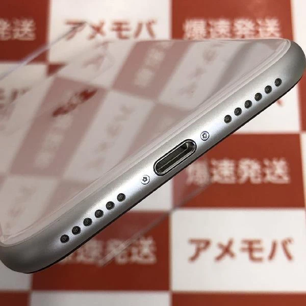 iPhoneSE 第2世代 Apple版SIMフリー 64GB MHGQ3J/A A2296 新品同様 ホワイト