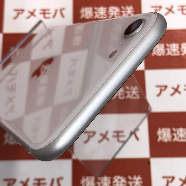 iPhoneSE 第2世代 docomo版SIMフリー 64GB MHGQ3J/A A2296 極美品 ホワイト