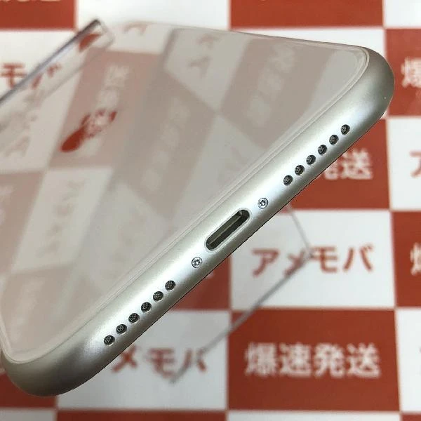iPhone11 docomo版SIMフリー 128GB MWM22J/A ジャンク品 ホワイト