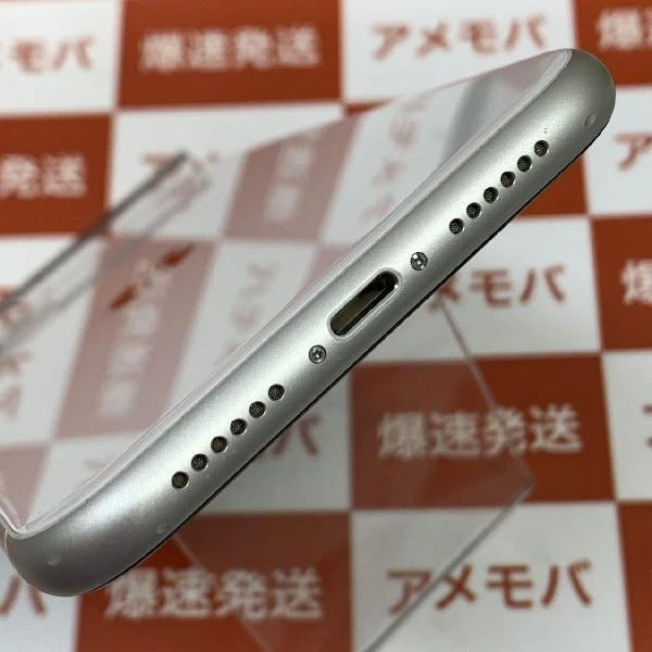 iPhone11 au版SIMフリー 64GB MWLU2J/A A2221 ホワイト