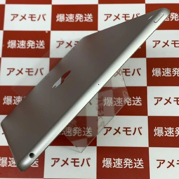 iPad 第8世代 Wi-Fiモデル 128GB MYLE2J/A A2270 新品同様