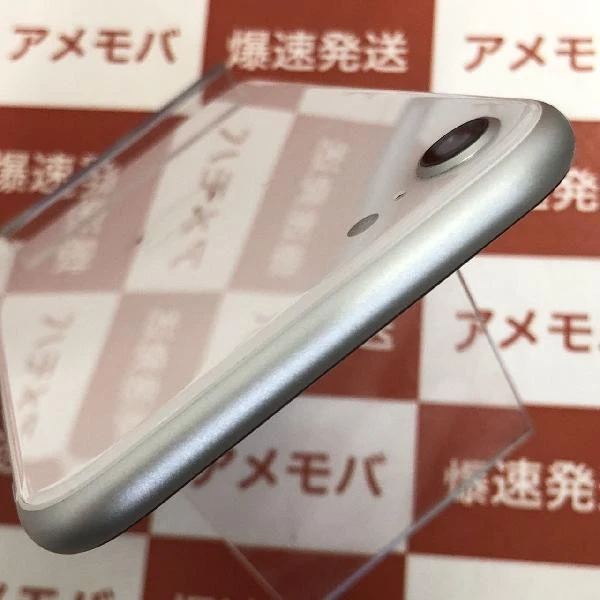 iPhoneSE 第2世代 docomo版SIMフリー 64GB MHGQ3J/A A2296 美品 ホワイト