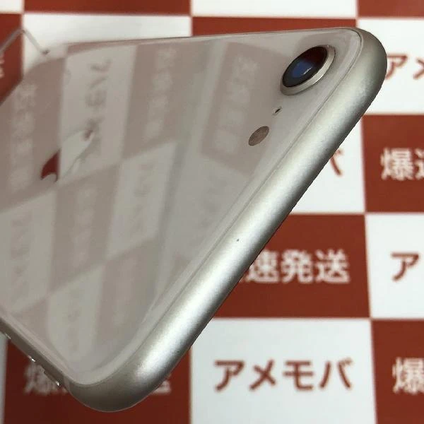 iPhoneSE 第3世代 au版SIMフリー 64GB MMYD3J/A A2782