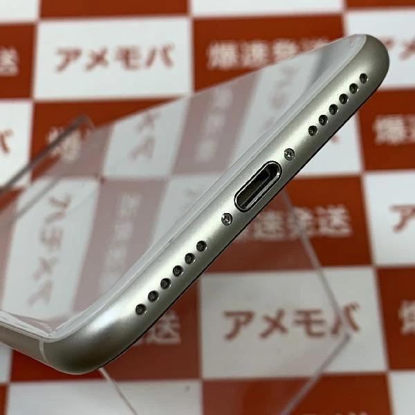 iPhoneSE 第3世代 au版SIMフリー 128GB MMYG3J/A A2782 極美品