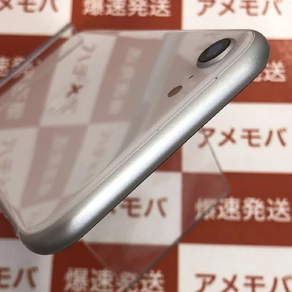 iPhoneSE 第2世代 docomo版SIMフリー 128GB MHGU3J/A A2296 極美品 ホワイト