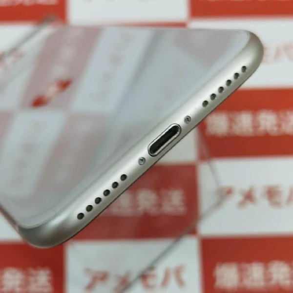 iPhoneSE 第3世代 docomo版SIMフリー 64GB MMYC3J/A 美品