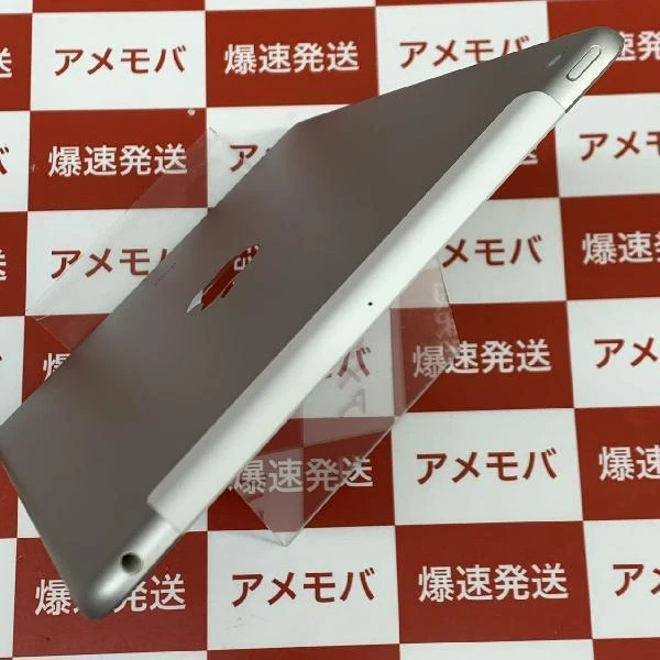 iPad 第8世代 SoftBank版SIMフリー 32GB MYMJ2J/A A2429 極美品
