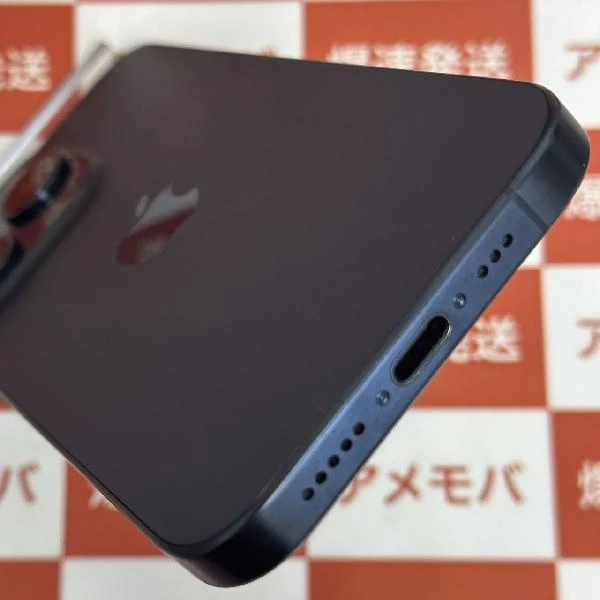 iPhone15 Pro au版SIMフリー 256GB MTUG3J/A A3101 新品同様 No 商品カラー