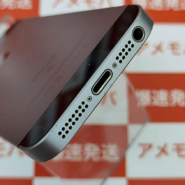 iPhoneSE Apple版SIMフリー 64GB NLM62J/A A1723 極美品